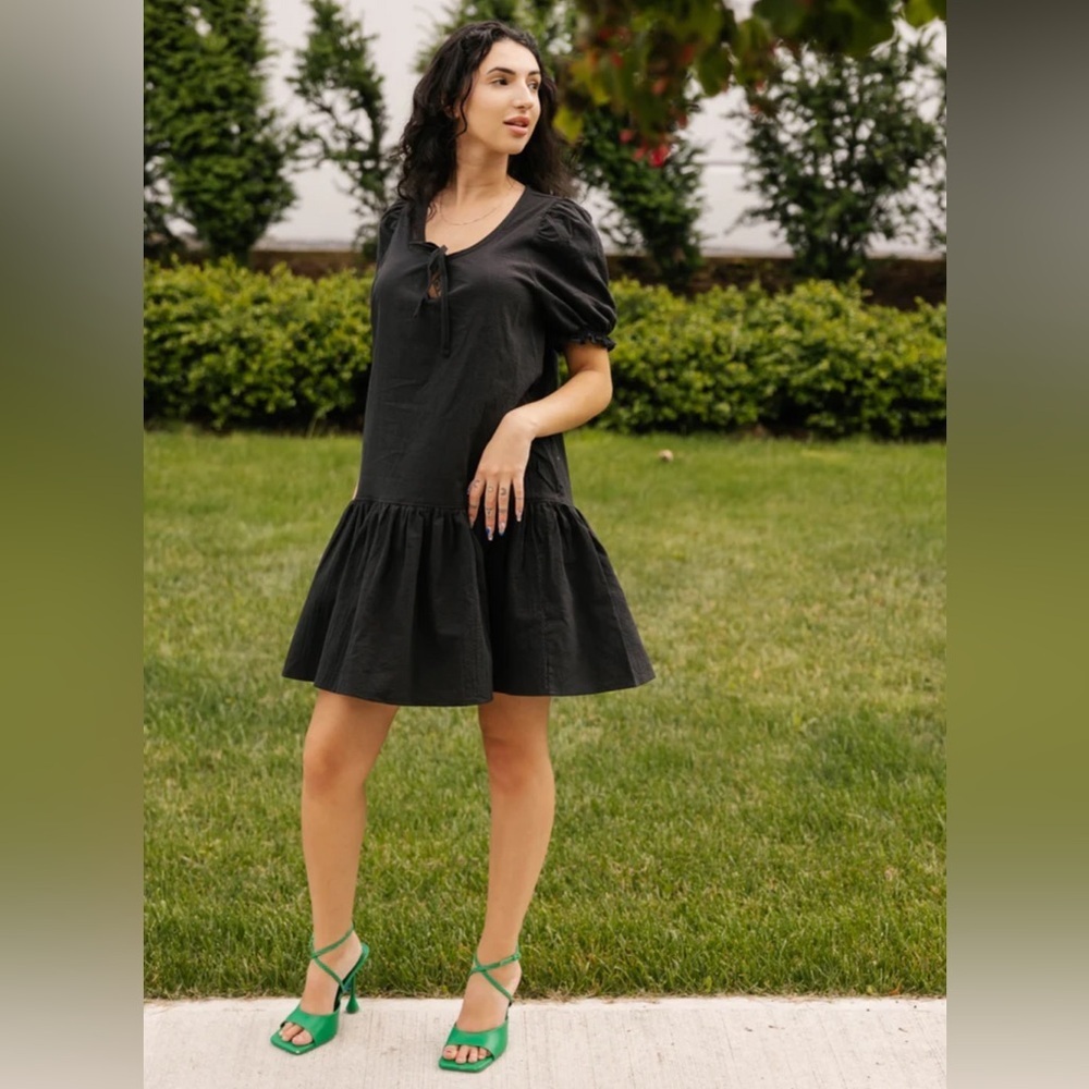SMASH + TESS Amber Puff Sleeve Mini Dress in Midnight Black sz Small BRAND NEW!